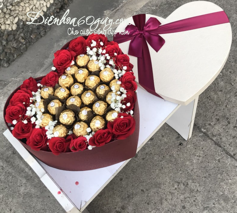 Hộp Socola Vành Hồng 15